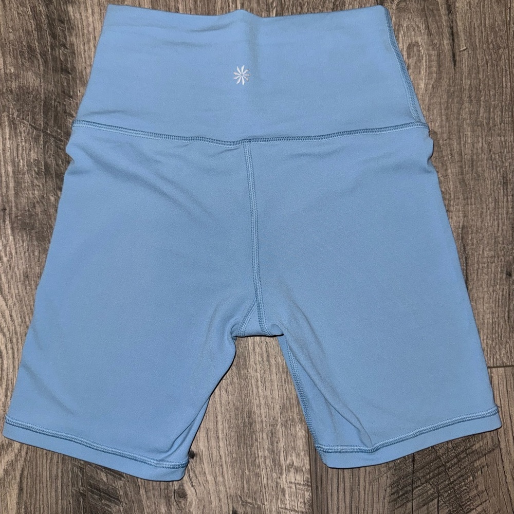 Athleta Women's Light Blue Transcend shorts